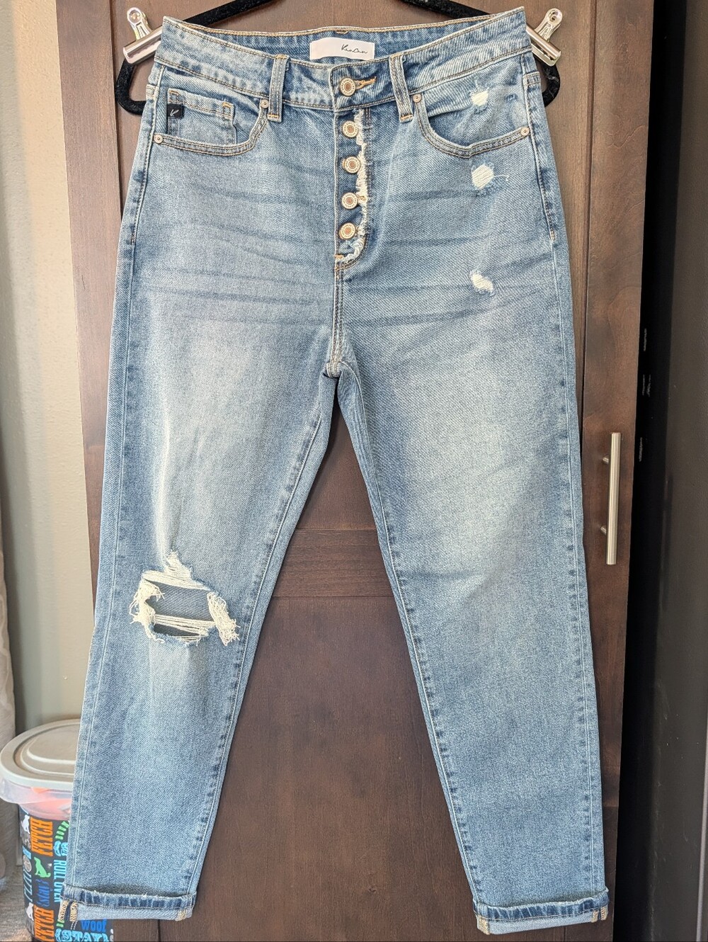 KanCan Stormi High Rise Cuffed Mom Jeans. Size 7 / 27. Distressed. KC9311M